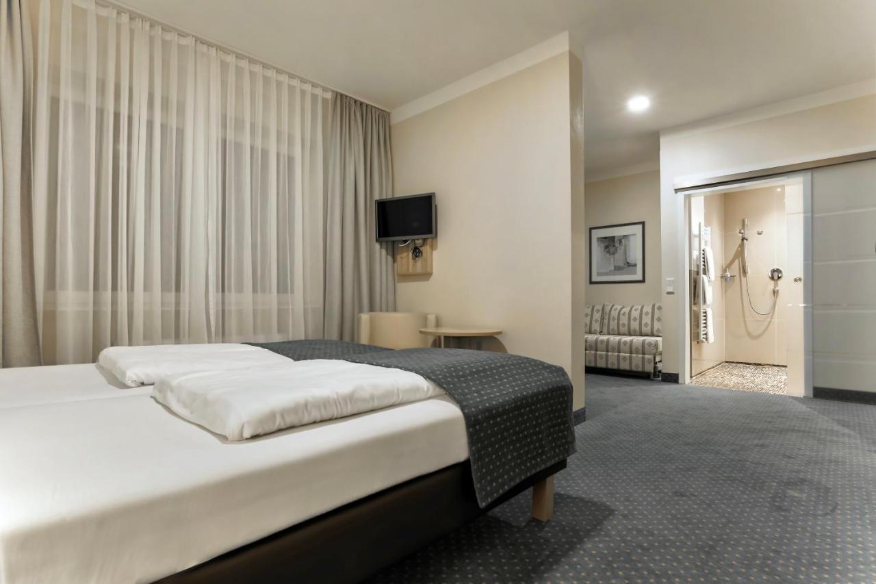 Bergmark Hotel Steinfeld  ภายนอก รูปภาพ