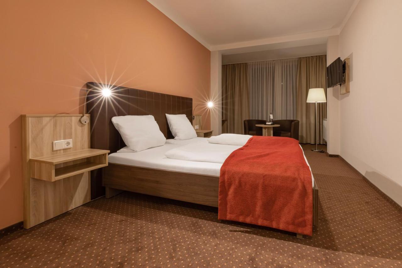 Bergmark Hotel Steinfeld  ภายนอก รูปภาพ